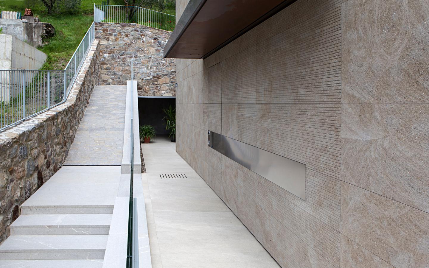 Synua Wall System